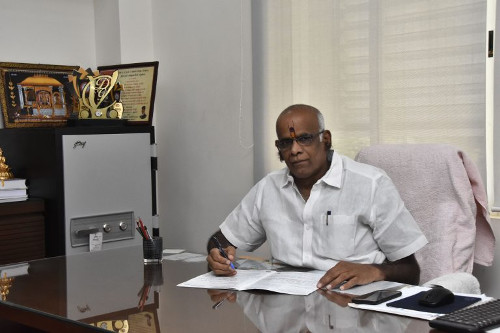 Shri. Ashok Kumar Mundhra